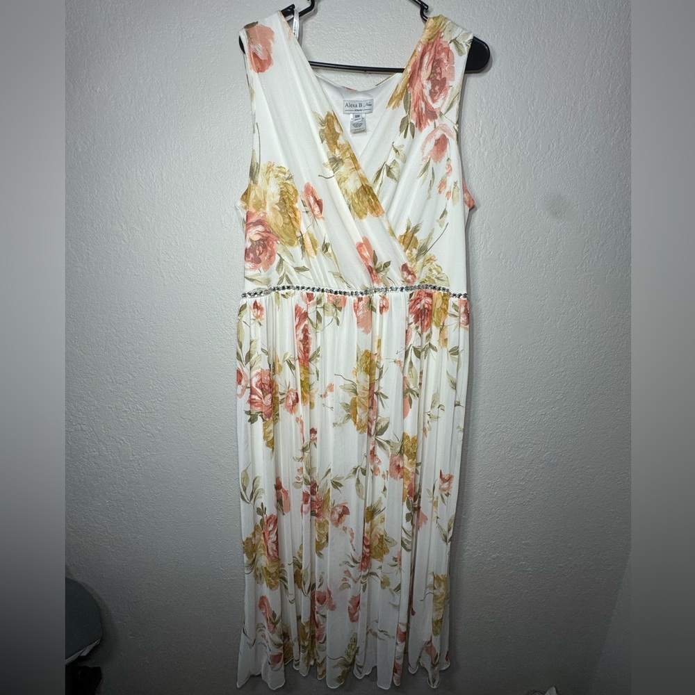 Floral Sleeveless Dress